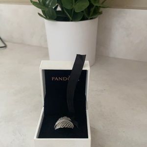 pandora ring size 4 silver